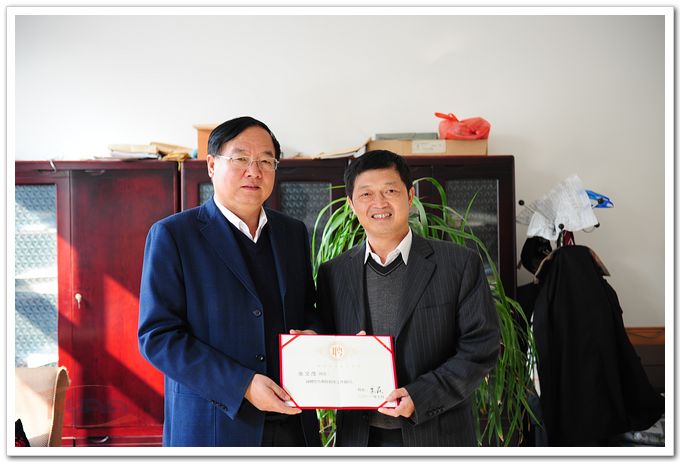 聘衡水中学校长张文茂为我校招生工作顾问