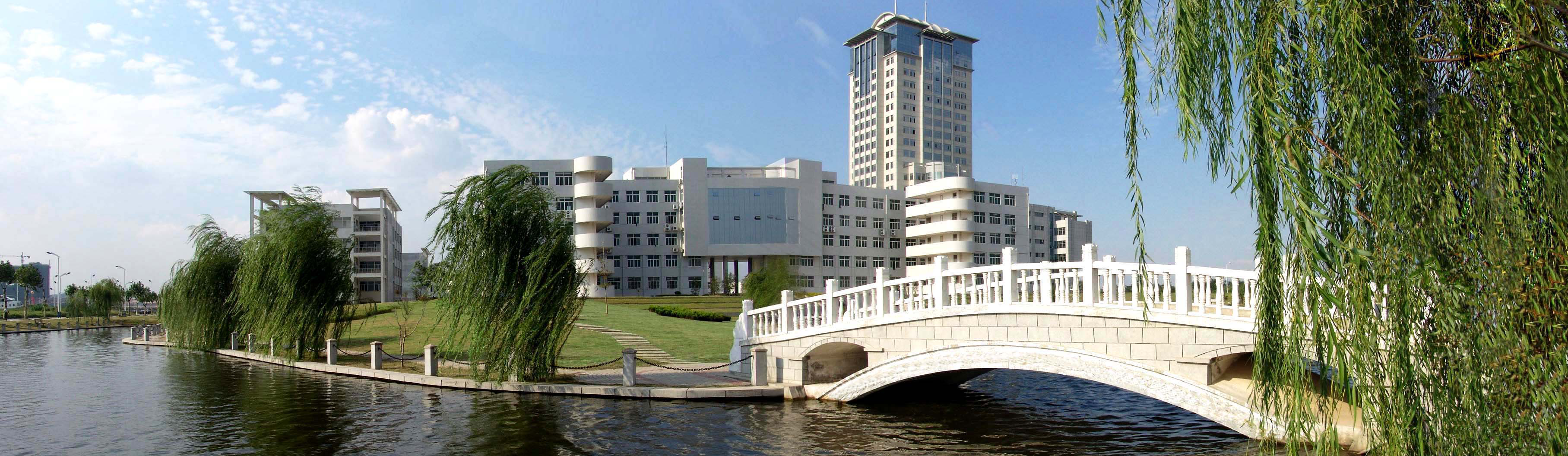 基建处/扬子江校区管委会党支部开展树立和践行正确政绩观学习教育专题党课